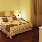 לינה וארוחת בוקר Attico Barocco 4*