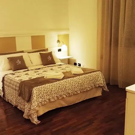 Bed & Breakfast Attico Barocco 4*