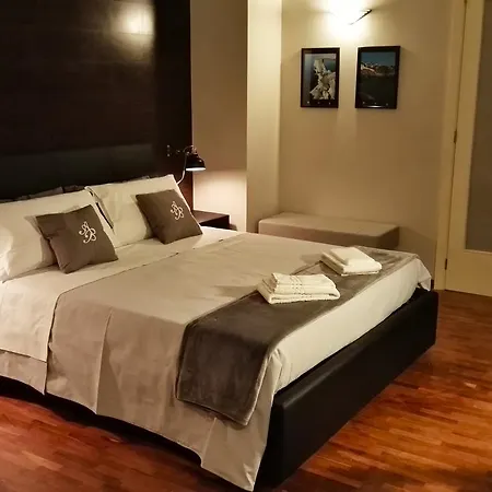 Bed & Breakfast Attico Barocco 4*