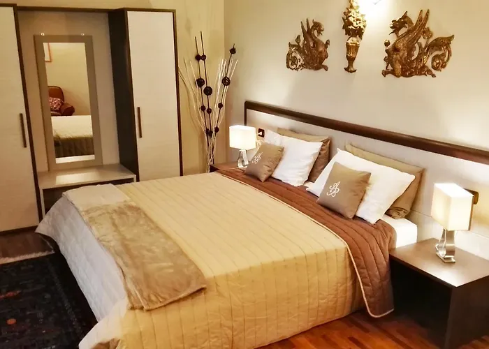 Attico Barocco B&B 4*